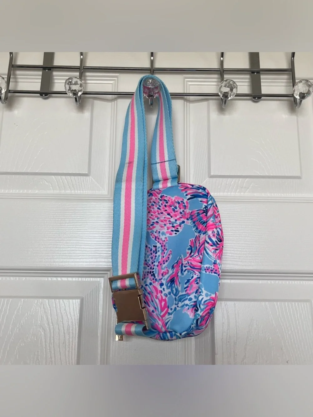 lilly pulitzer belt bag - Picture 2 of 8